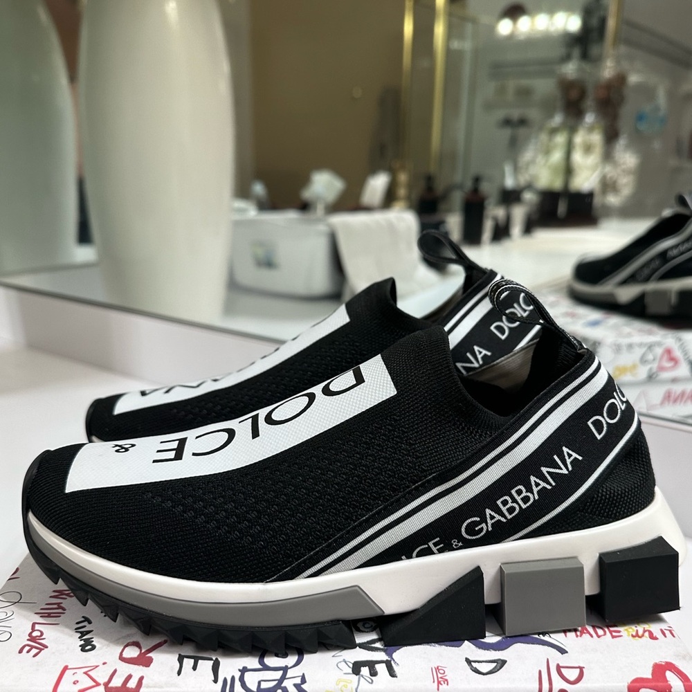 NIB $675 Dolce & Gabbana Sorrento logo slip-on sneakers size 8.0